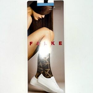 Falke Women’s Fashion Geometric Pattern Ankle Socks. Color Azur Size S/M